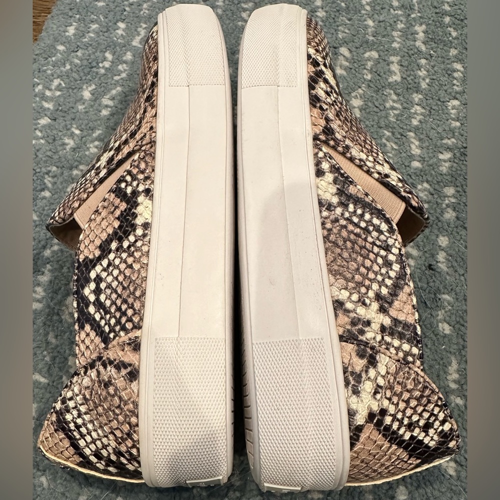 Kate Spade New York Ginger Slip-On Sneaker - Picture 6 of 13